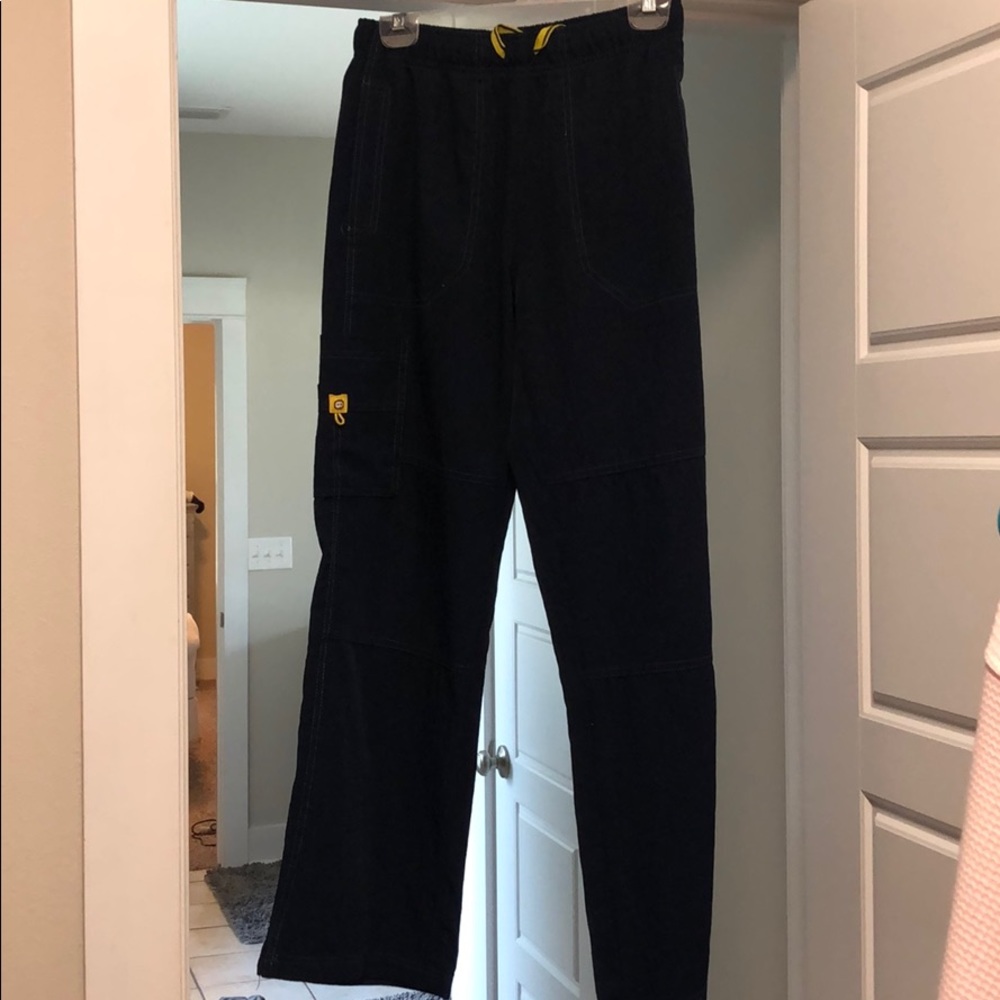 Medium navy scrub bottoms